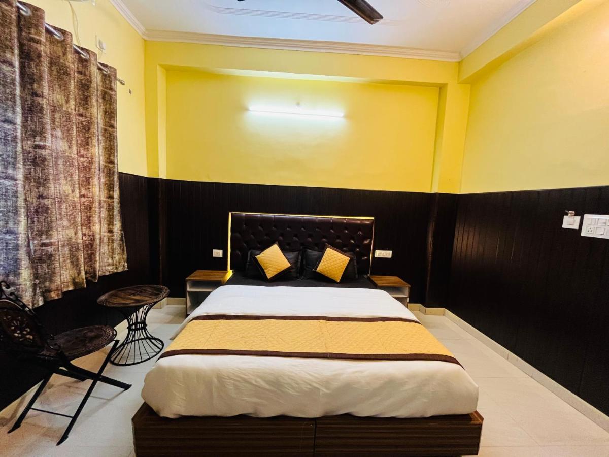 Hotel Manohar Rishīkesh Esterno foto