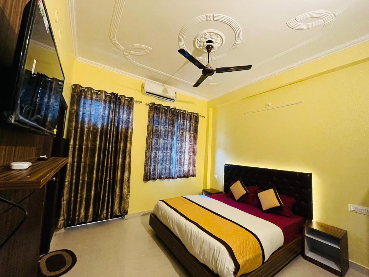 Hotel Manohar Rishīkesh Esterno foto